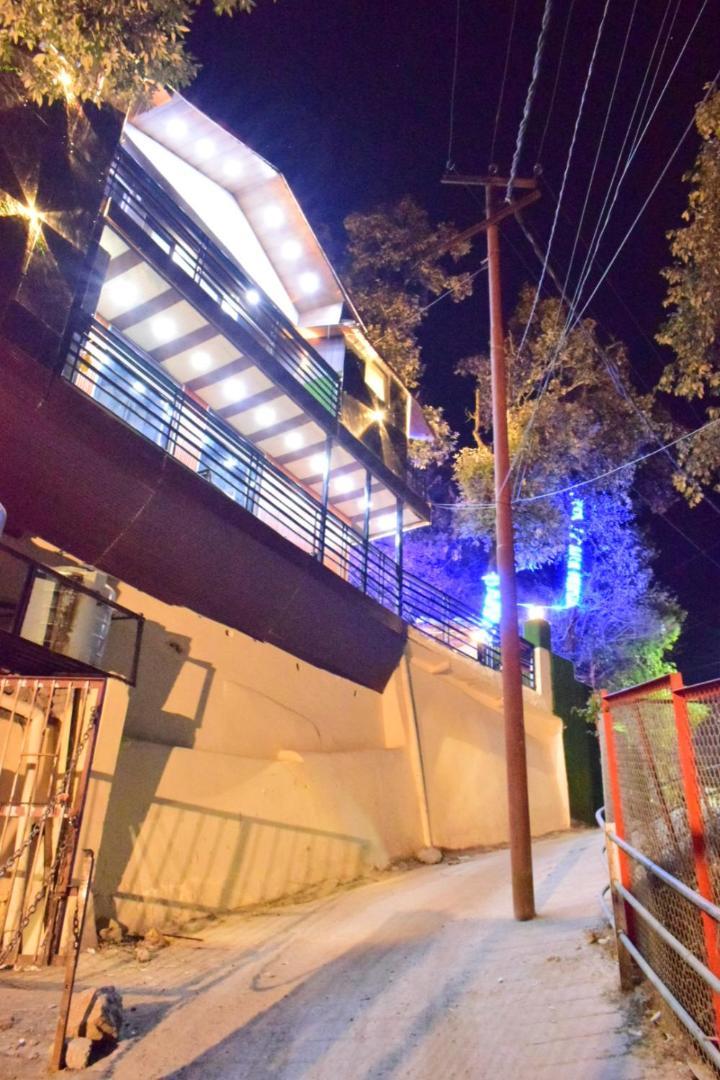 Rudhraksh Villa 4Br- Perfect Vacay Villa Mussoorie Bagian luar foto