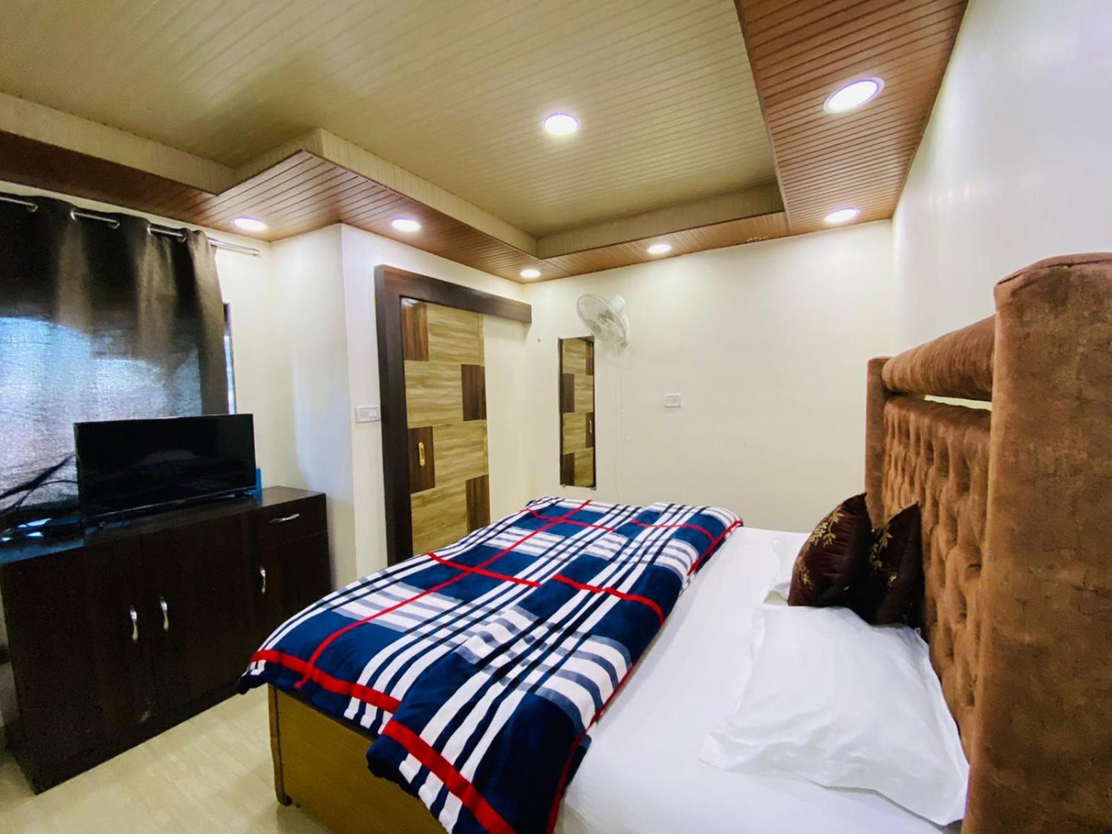 Rudhraksh Villa 4Br- Perfect Vacay Villa Mussoorie Bagian luar foto