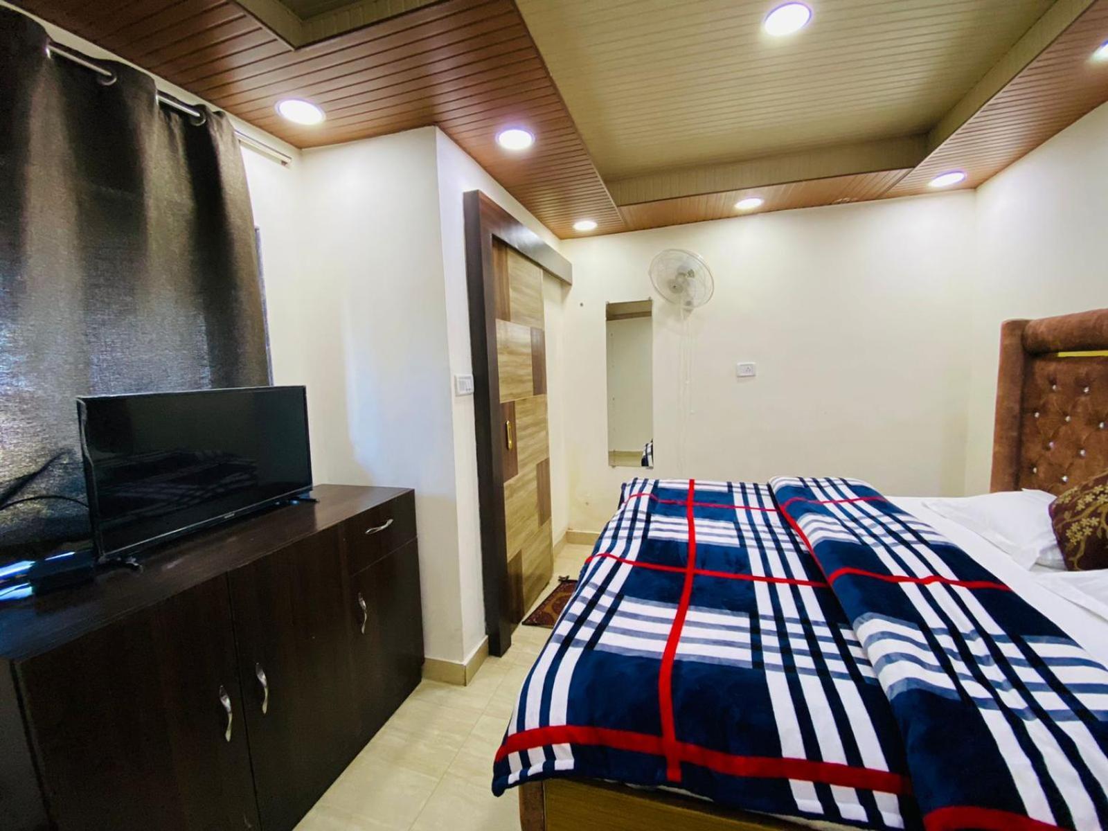 Rudhraksh Villa 4Br- Perfect Vacay Villa Mussoorie Bagian luar foto