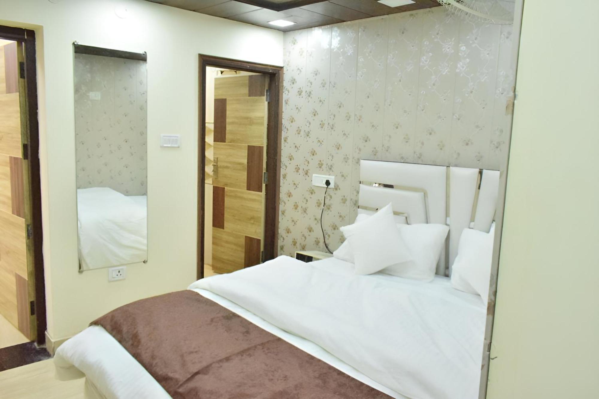 Rudhraksh Villa 4Br- Perfect Vacay Villa Mussoorie Bagian luar foto